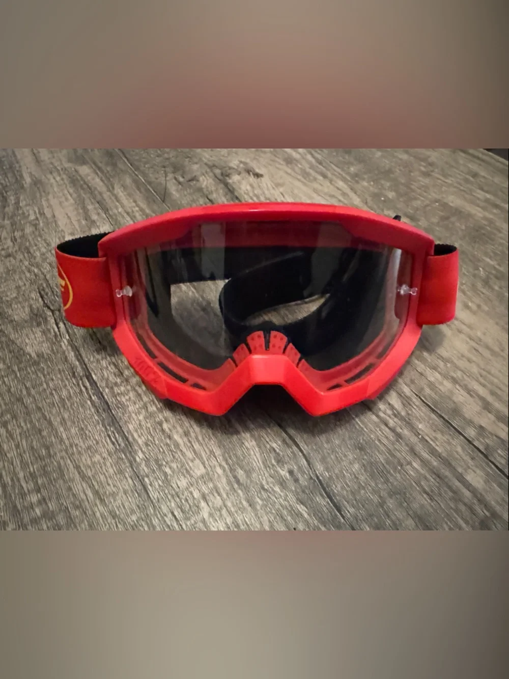 Red Protective VR/AR Goggles with Clear Lens